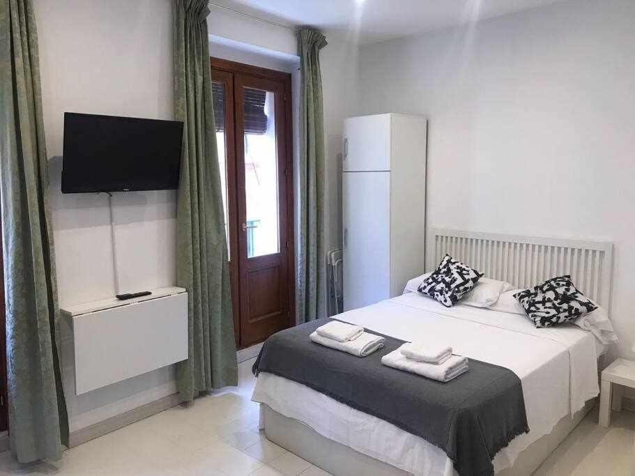 Un Genial Estudio En El Barrio Las Cortes مدريد المظهر الخارجي الصورة